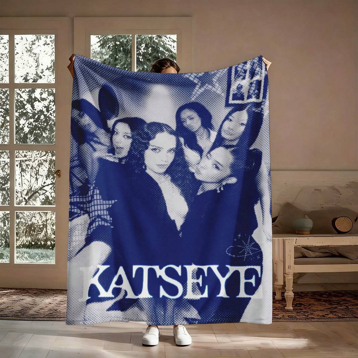 1PC KATSEYE Y2K Photo Collage Flannel Throw Blanket 50"X60" (Multiple Sizes) - Scrapbook Style Fan Art With Member Portraits & Names, Tapestry Wall Hanging,Perfect KATSEEY Fan Gift, Room Decor, Perfect For Sofa, Bed, Office -280gsm